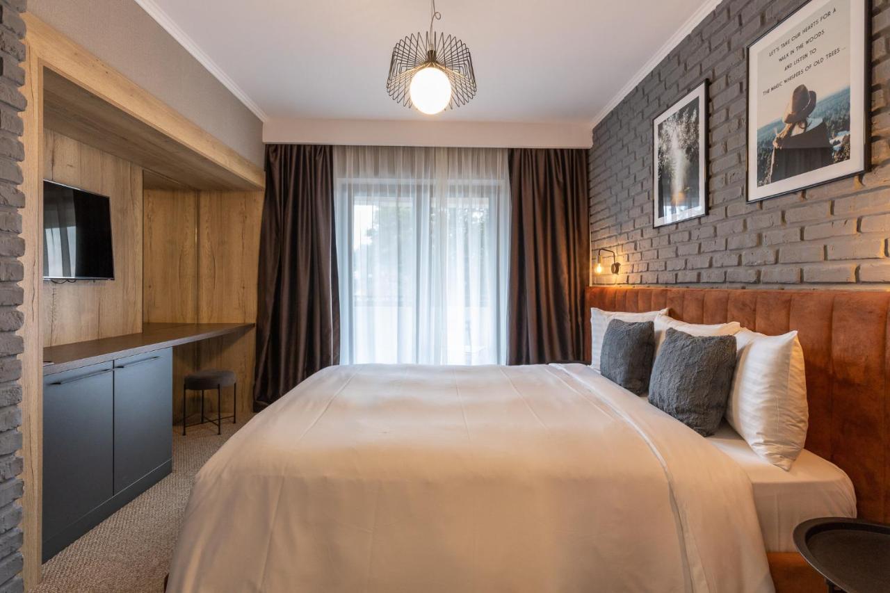 Upperhouse Suites & More Braşov Exterior foto