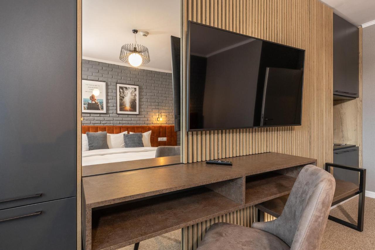 Upperhouse Suites & More Braşov Exterior foto