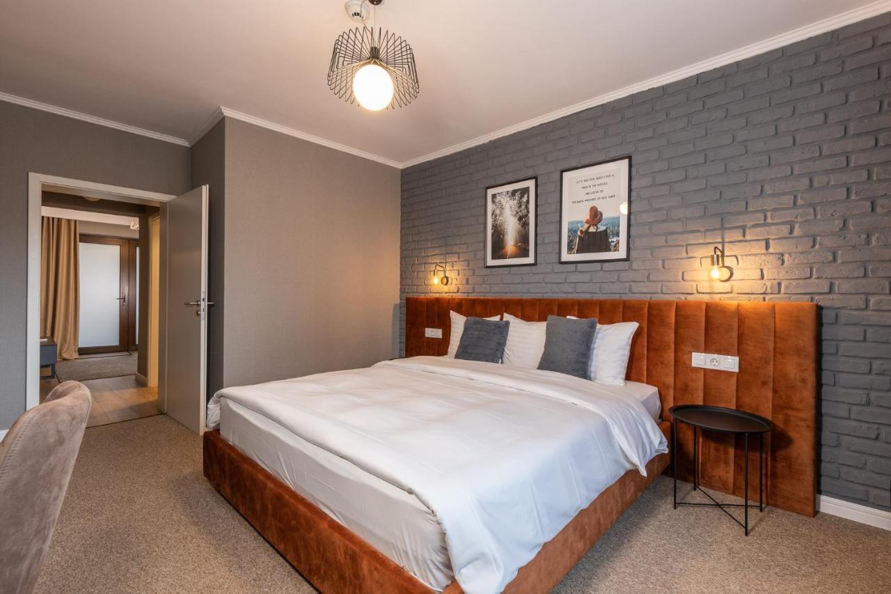 Upperhouse Suites & More Braşov Exterior foto