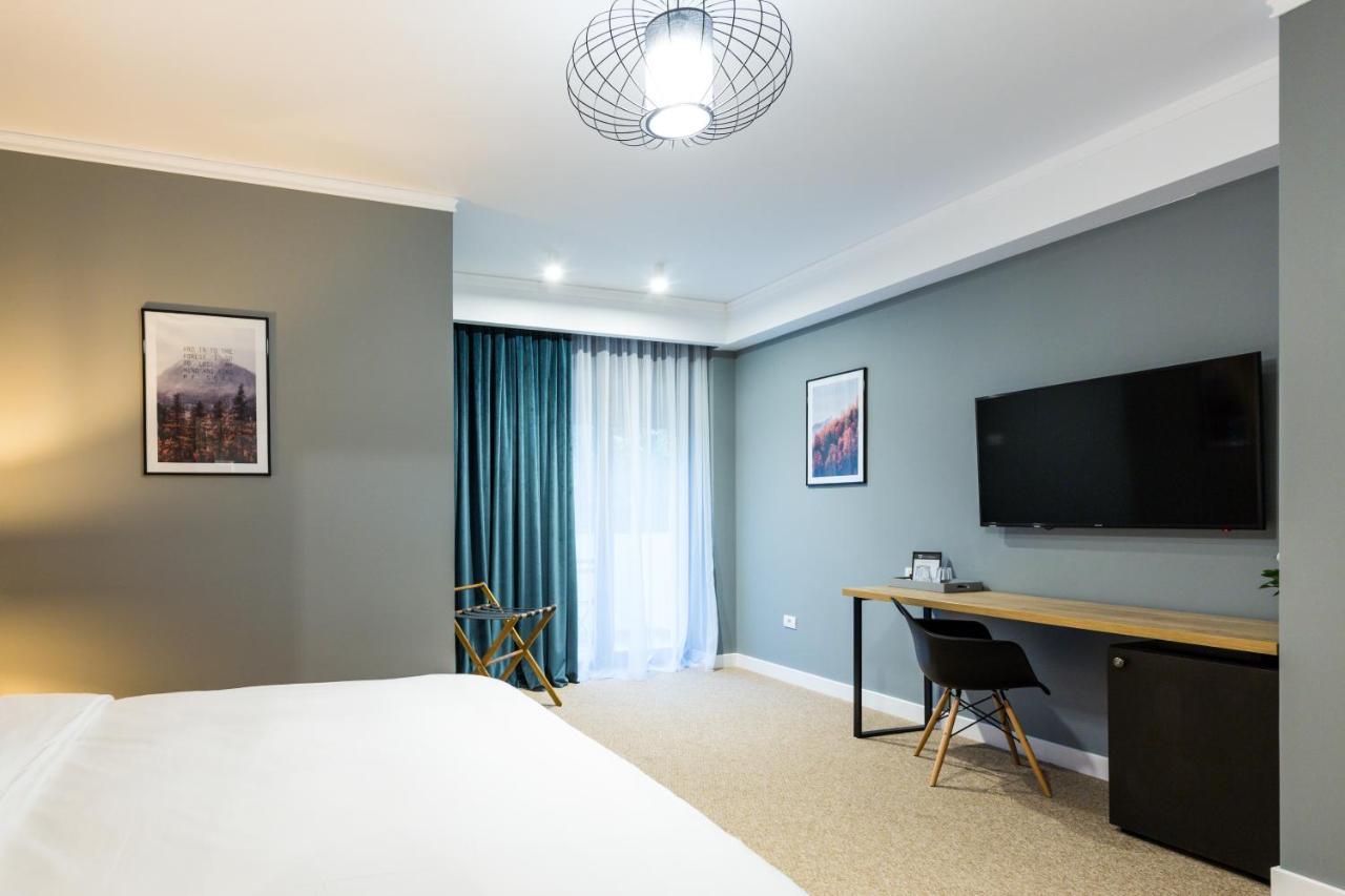 Upperhouse Suites & More Braşov Exterior foto