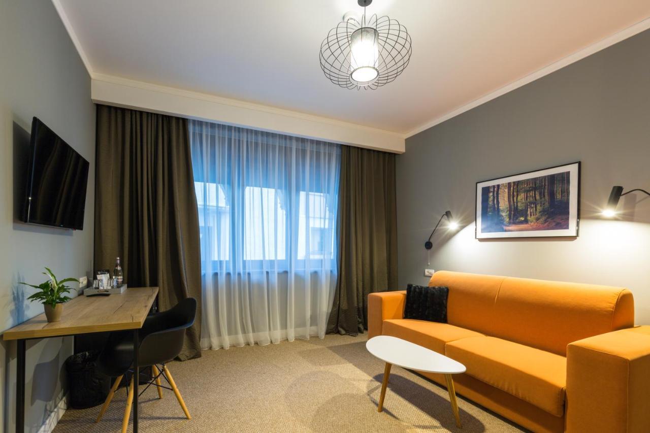 Upperhouse Suites & More Braşov Exterior foto
