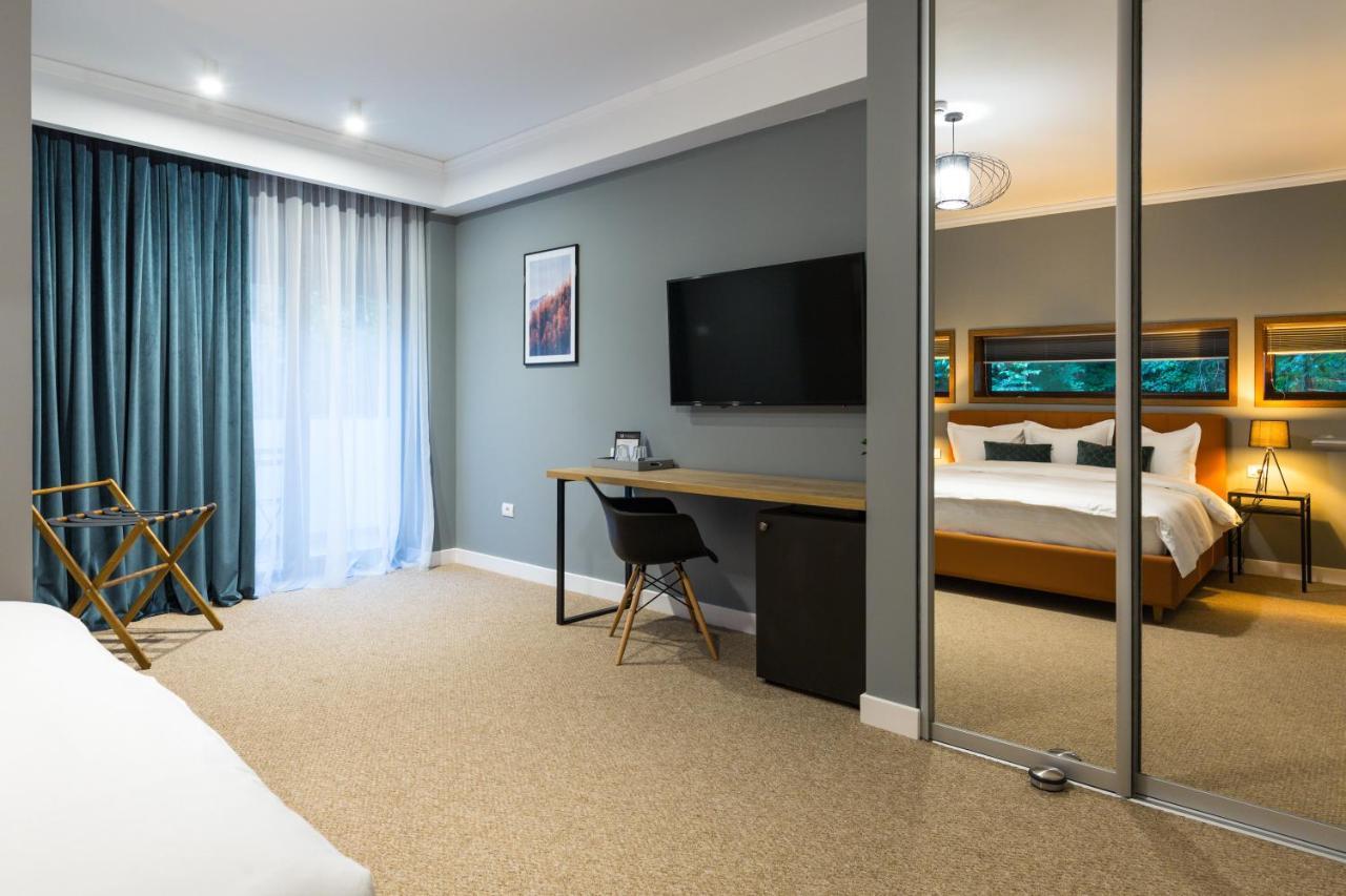 Upperhouse Suites & More Braşov Exterior foto