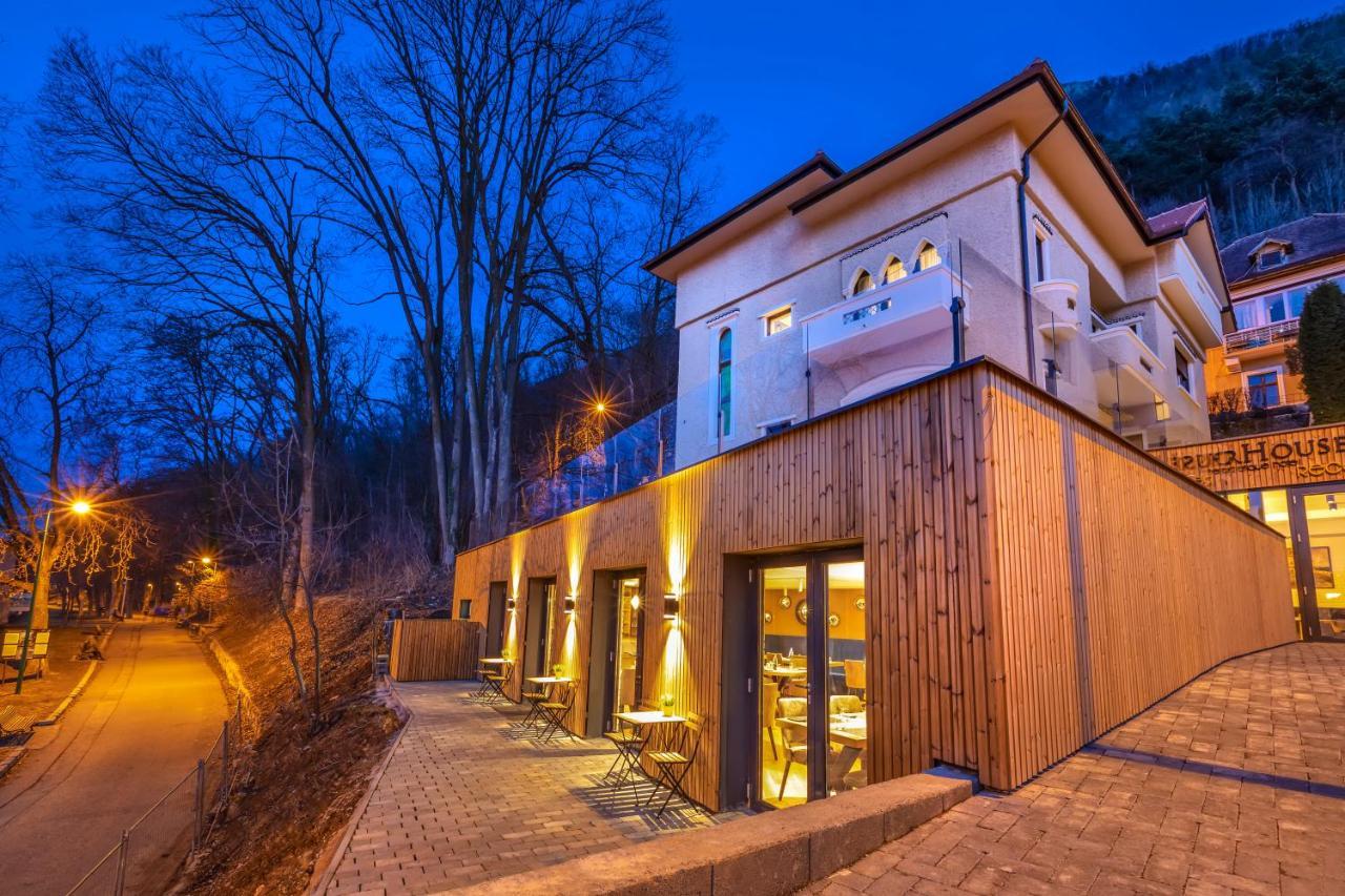 Upperhouse Suites & More Braşov Exterior foto